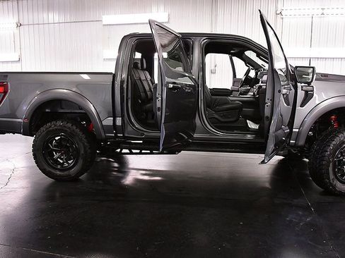 New 2025 Ford F150 XLT w/ Equipment Group 303A High image 39