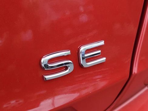 New 2025 Volkswagen Jetta SE image 6