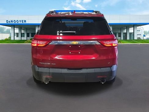 Used 2021 Chevrolet Traverse LT image 6