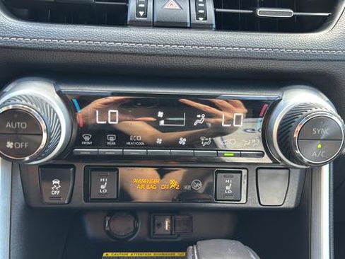 Used 2019 Toyota RAV4 XLE Premium w/ Advanced Technology Package AWD/4WD image 14
