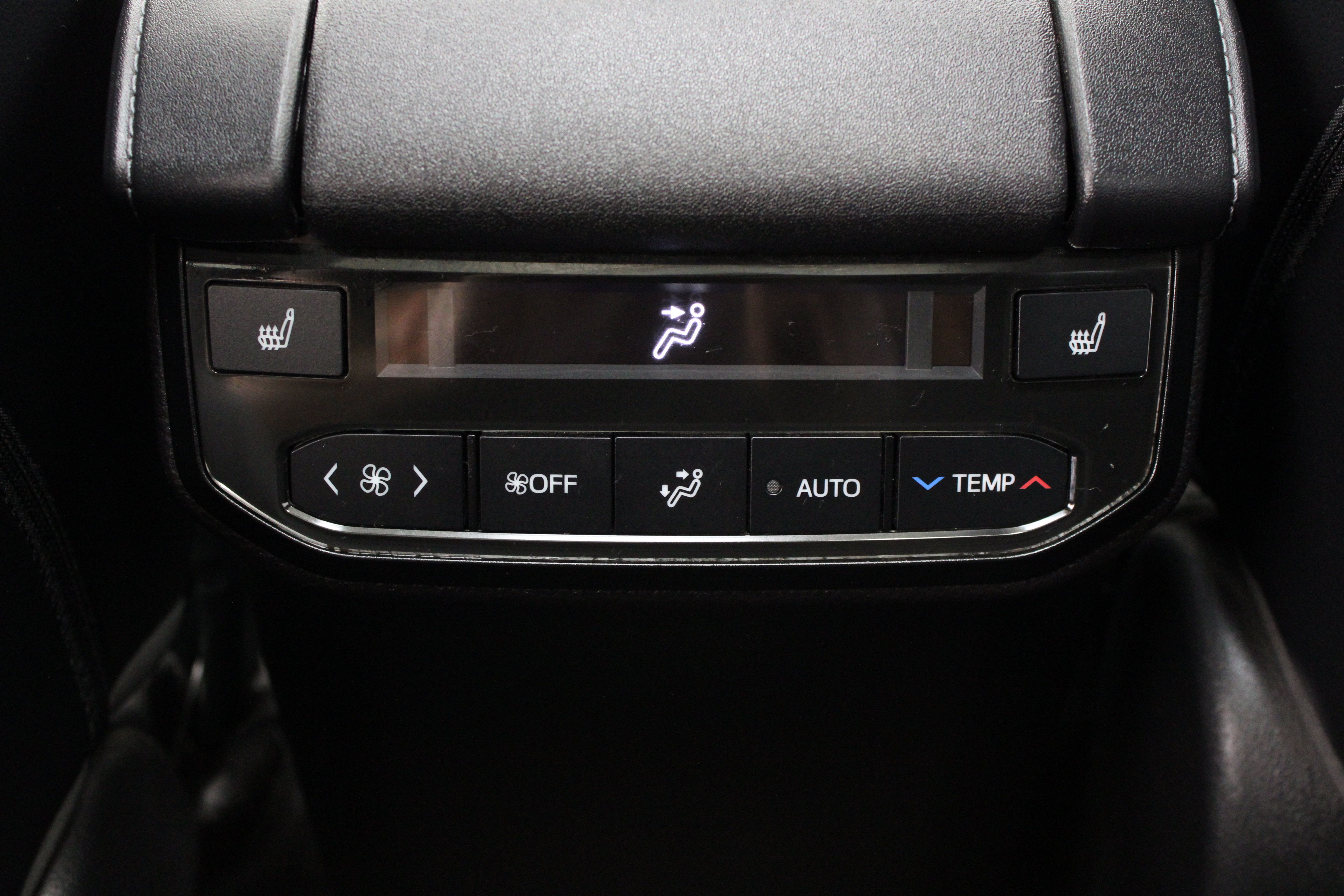 Certified 2020 Toyota Highlander Platinum AWD/4WD image 33