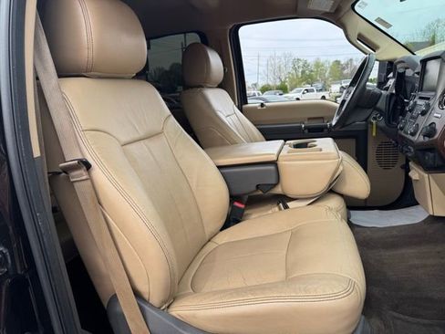 Used 2013 Ford F250 Lariat w/ Lariat Interior Pkg AWD/4WD image 15