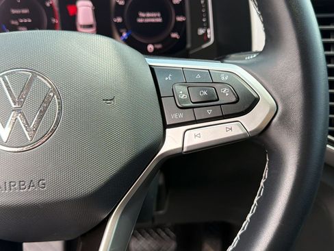 Used 2022 Volkswagen Atlas SEL AWD/4WD image 19