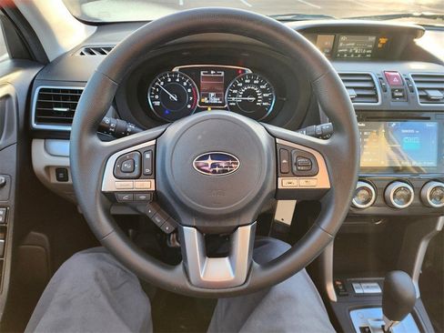 Used 2018 Subaru Forester 2.5i Premium AWD/4WD image 23