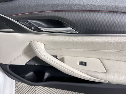 Used 2023 BMW 530i xDrive 530i xDrive w/ Executive Package image 17