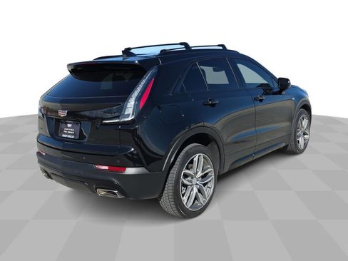 Used 2023 Cadillac XT4 Sport w/ Technology Package image 8