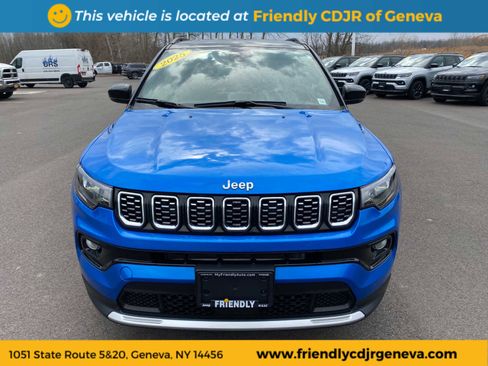 Used 2025 Jeep Compass Limited image 2