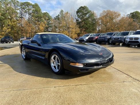 Used 2004 Chevrolet Corvette Convertible w/ Preferred Equipment Group image 5