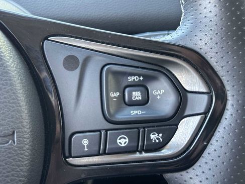 Used 2024 VinFast VF 8 Eco AWD/4WD image 28