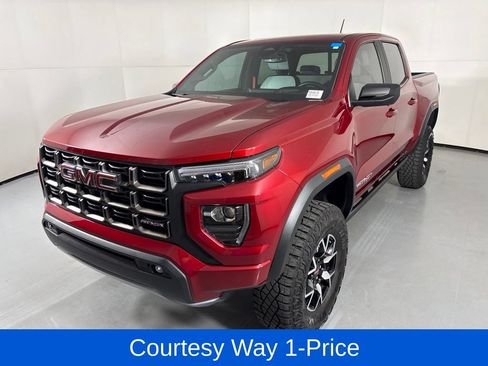 Used 2025 GMC Canyon AT4 w/ AT4X Package AWD/4WD image 5