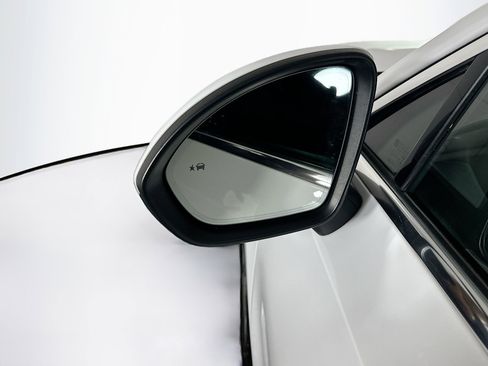 Used 2023 Buick Envision Preferred image 16