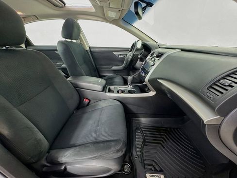 Used 2015 Nissan Altima 2.5 SV w/ Convenience Package FWD image 35
