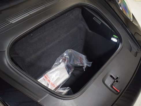 Used 2024 Porsche 911 Carrera 4S image 44