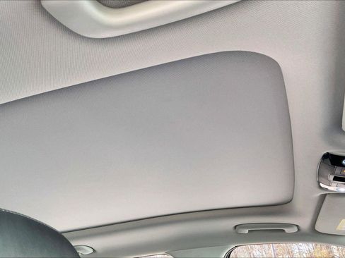 Used 2023 Kia Sorento S w/ Panoramic Sunroof Package image 20