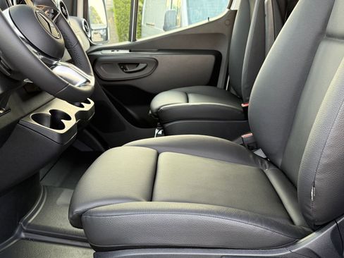 New 2025 Mercedes-Benz Sprinter 2500 image 22