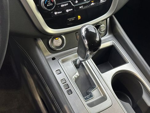 Used 2023 Nissan Murano SV image 29