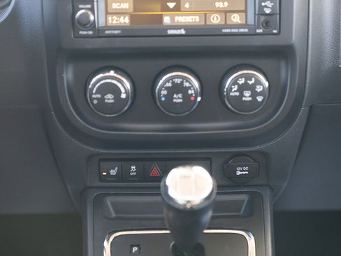 Used 2017 Jeep Patriot High Altitude image 30