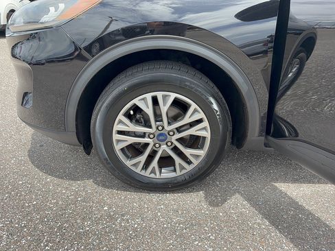 Certified 2022 Ford Escape SEL AWD/4WD image 36