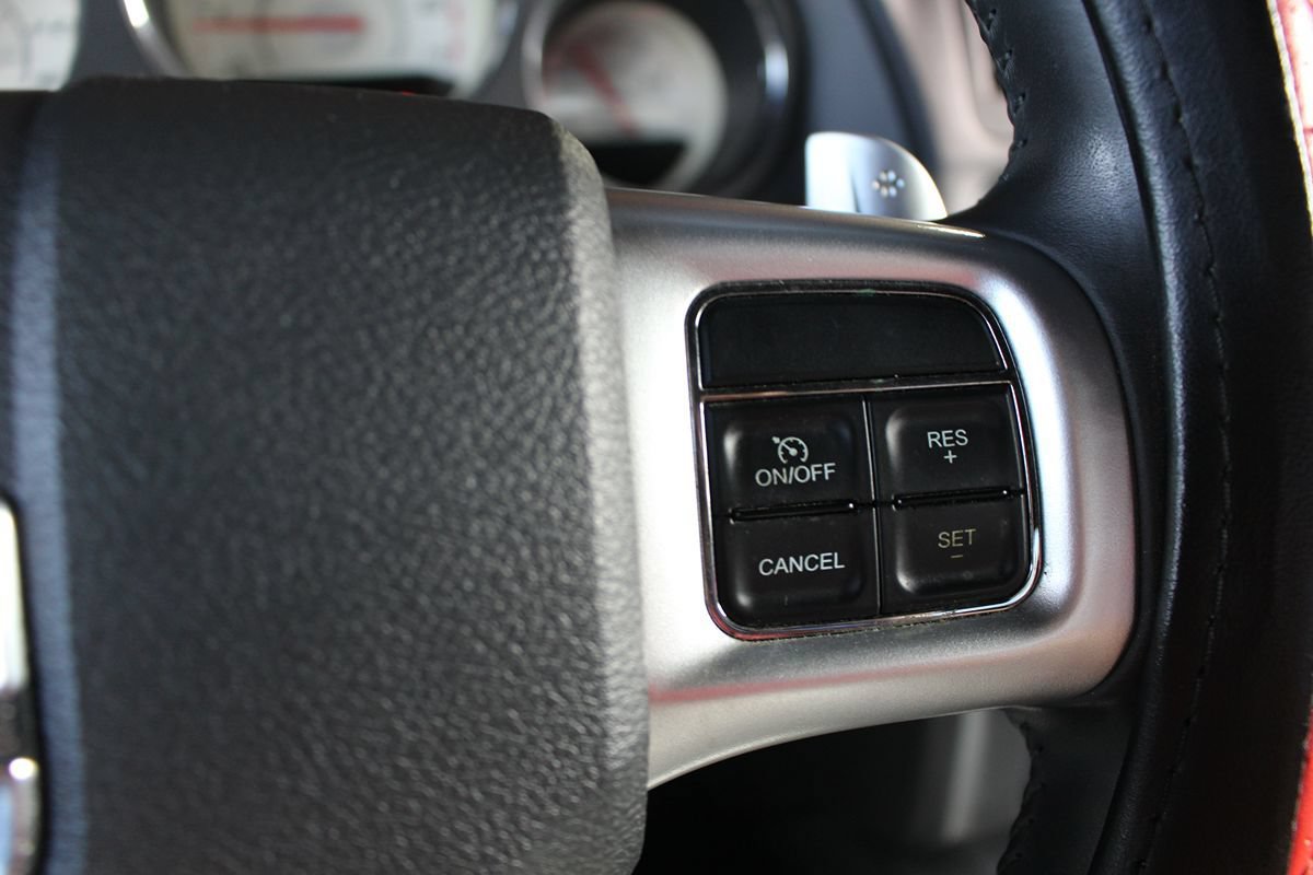 Used 2013 Dodge Challenger R/T Plus RWD image 18