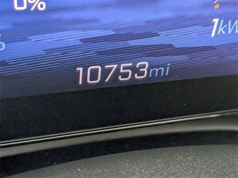 Certified 2025 Chevrolet Equinox EV LT image 18