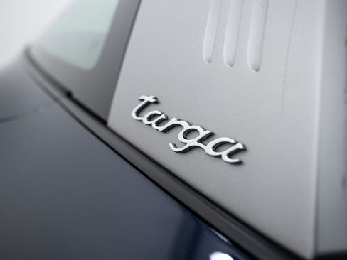 Certified 2018 Porsche 911 Targa 4S AWD/4WD image 12