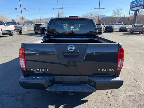 Used 2011 Nissan Frontier PRO-4X image 6