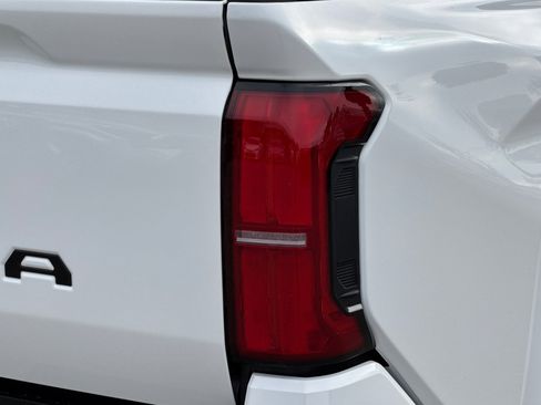 New 2025 Toyota Tacoma SR5 image 31