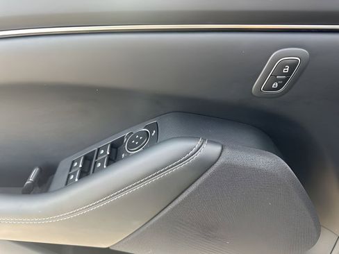 Used 2025 Ford Mustang Mach-E Select image 25