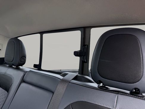 Used 2016 Chevrolet Colorado Z71 image 25