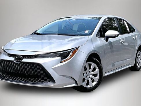 Used 2026 Toyota Corolla LE FWD image 1