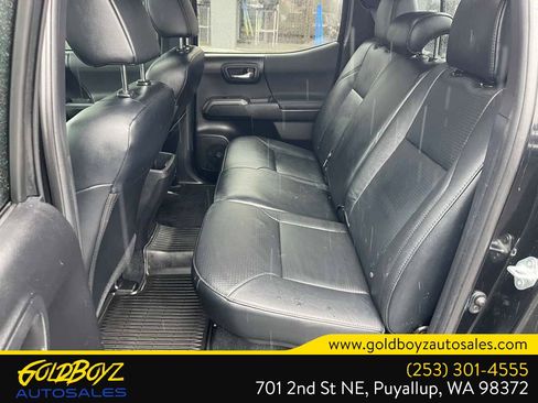 Used 2021 Toyota Tacoma TRD Off-Road w/ TRD Premium Off Road Package image 14