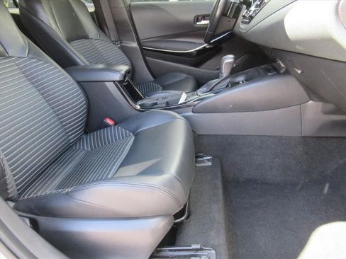 Used 2023 Toyota Corolla XSE image 10