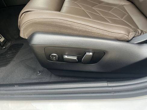 Certified 2024 BMW 540i xDrive w/ Executive Package image 15