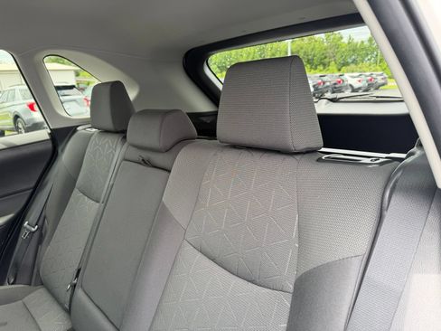 Used 2022 Toyota RAV4 XLE w/ Convenience Package AWD/4WD image 14