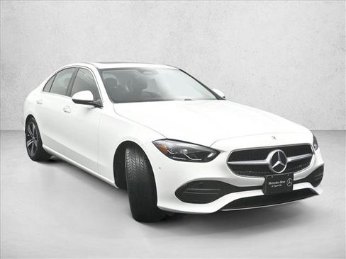 Used 2025 Mercedes-Benz C 300 4MATIC Sedan image 4