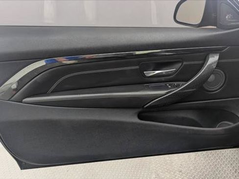 Used 2017 BMW M4 Coupe RWD image 8