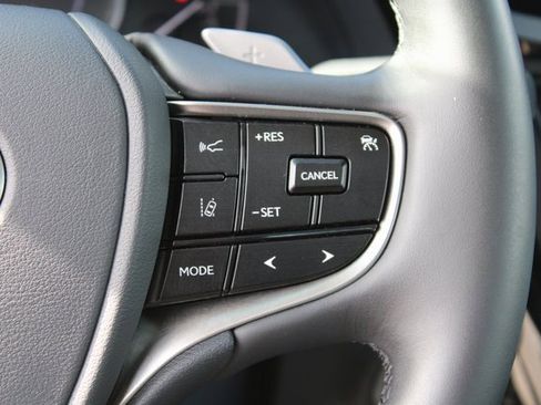 Certified 2024 Lexus ES 300h w/ Premium Package image 17