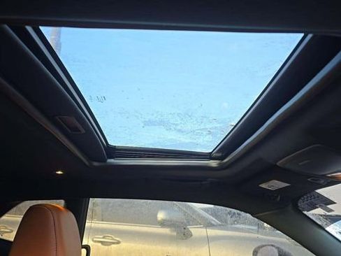 Used 2019 Dodge Challenger SRT Hellcat Redeye image 12