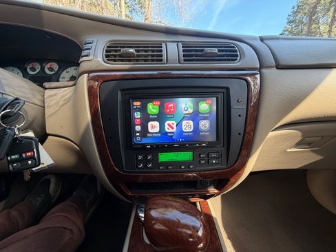 Used 2005 Mercury Sable LS image 23