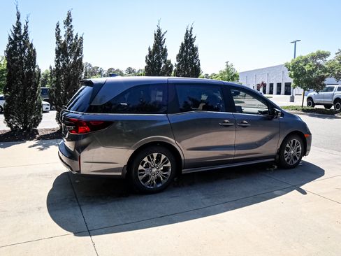 New 2026 Honda Odyssey Elite image 11