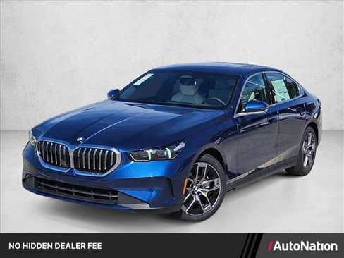 Used 2026 BMW 540i xDrive w/ Premium Package AWD/4WD image 1