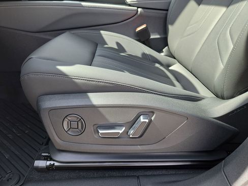 New 2026 Audi Q3 quattro 2.0T AWD/4WD image 17