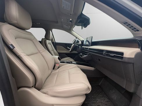 Certified 2024 Lincoln Corsair Reserve w/ Equipment Group 202A image 14