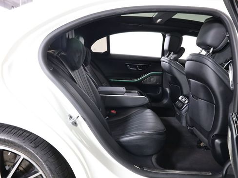Used 2022 Mercedes-Benz S 500 4MATIC w/ AMG Line Package image 54