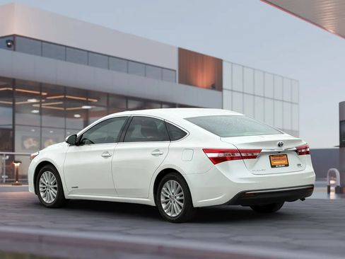 Used 2014 Toyota Avalon XLE Premium FWD image 6