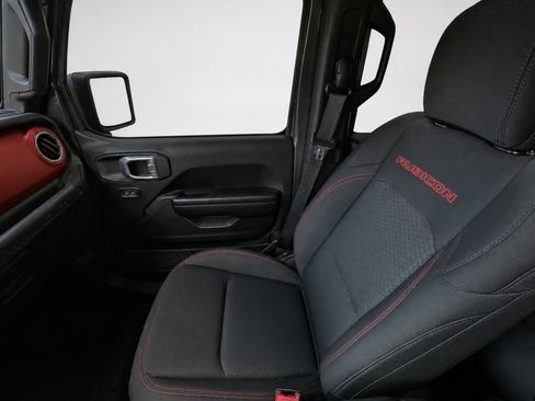 Used 2021 Jeep Wrangler Unlimited Rubicon AWD/4WD image 15