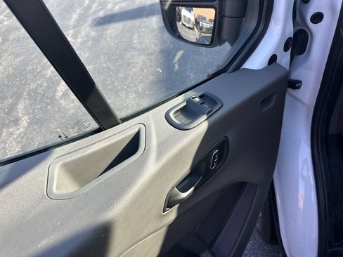 Used 2023 Ford E-Transit Low Roof RWD image 15