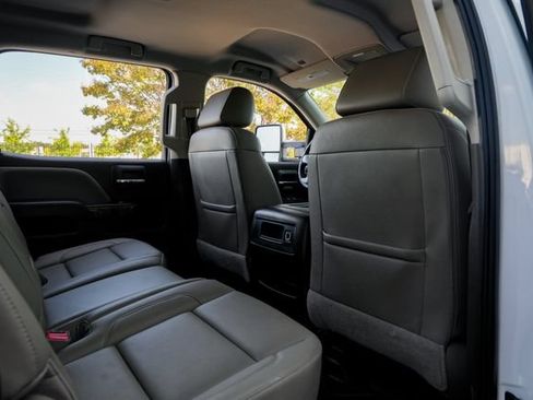 Used 2018 GMC Sierra 1500 SLT AWD/4WD image 36