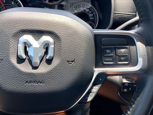 Used 2022 RAM 2500 Laramie AWD/4WD image 25