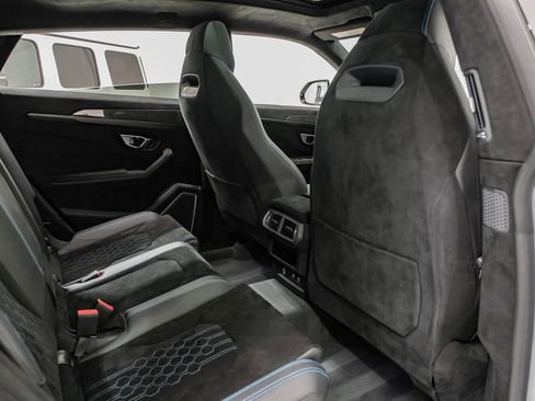 Used 2024 Lamborghini Urus Performante image 45